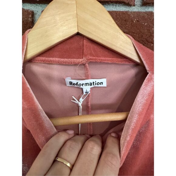 Reformation Velvet Alden Dress - Picture 7 of 10